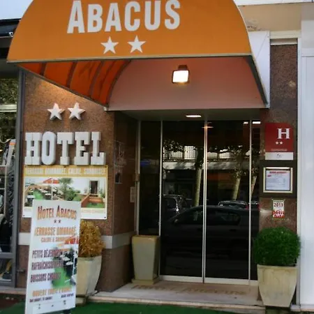 Abacus Hotel 2*