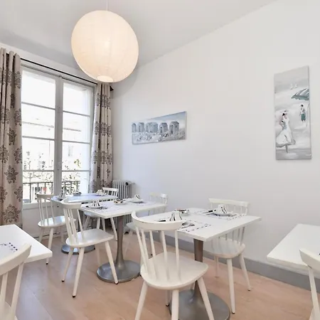 Abacus Hotel 2* Royan